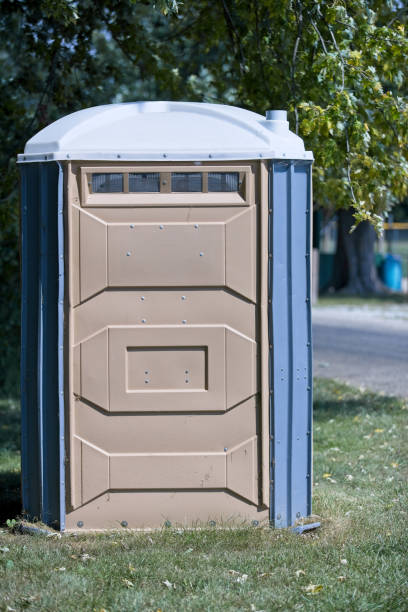 Portable Toilet Options We Offer in Grandview, OH